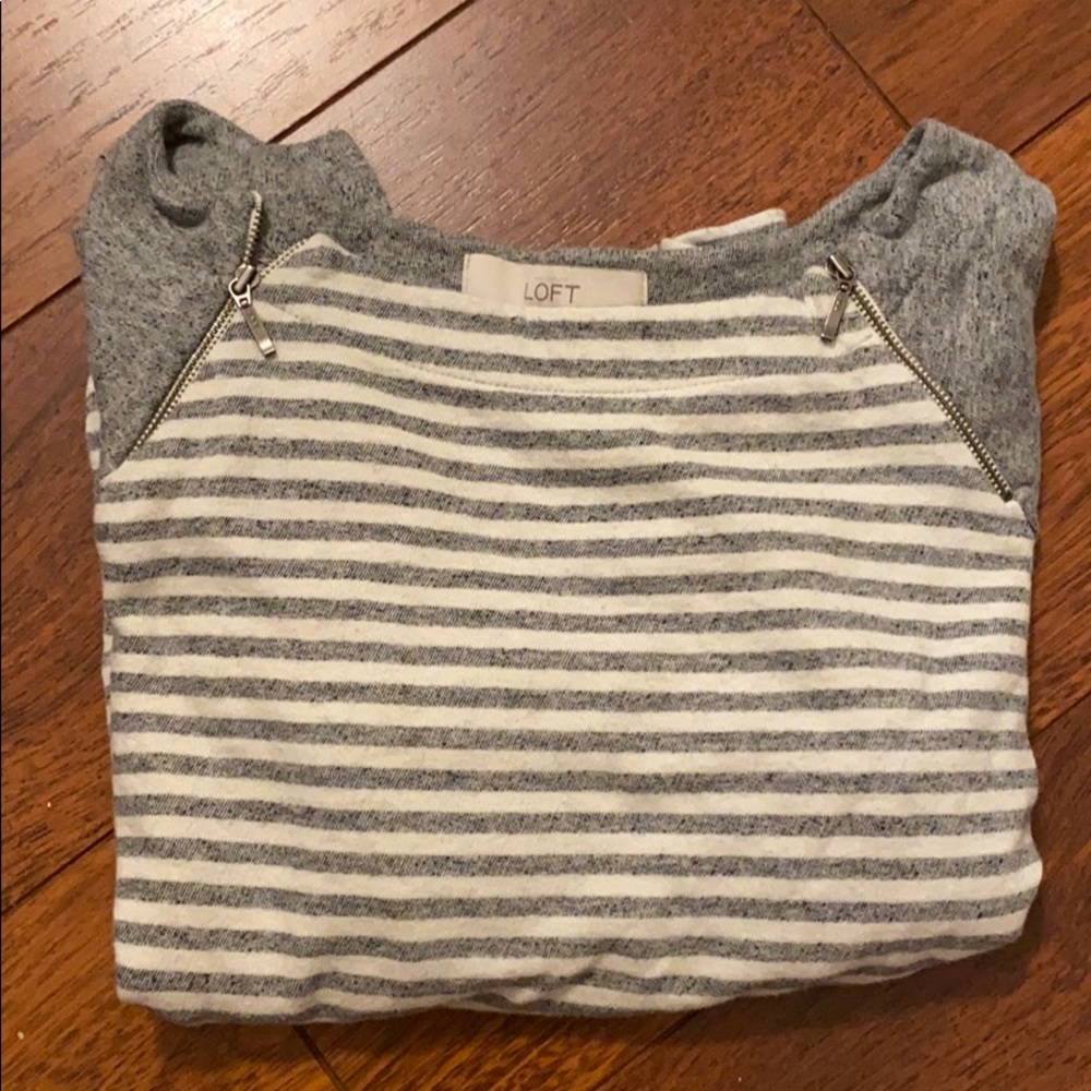 Loft Sweater - Picture 2 of 4
